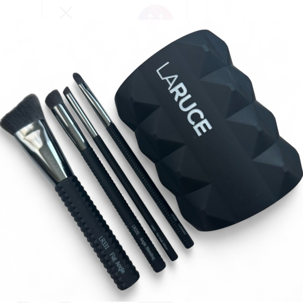 LARUCE Black Makeup Brush Set
